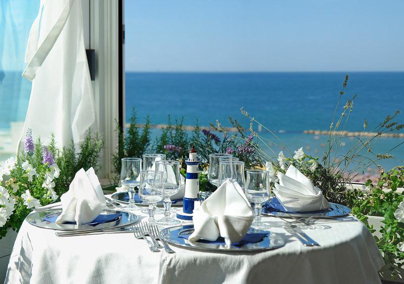 Hotel Maremonti Gabicce Mare Restaurant photo